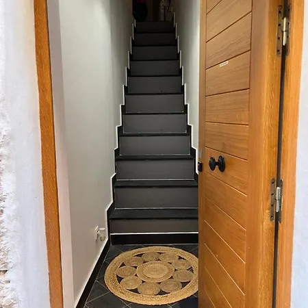 Historical Rue Longue * מנטון