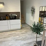 Апартаменты Historical Rue Longue *