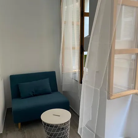 Historical Rue Longue *