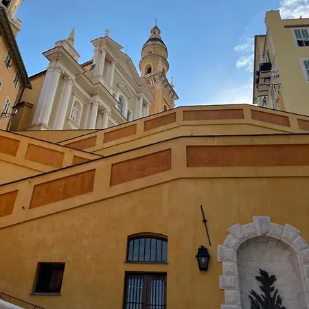 شقة Historical Rue Longue مينتون