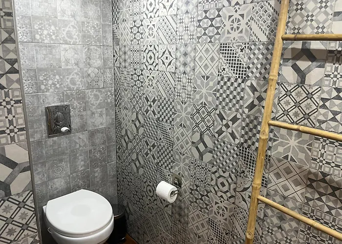 Historical Rue Longue